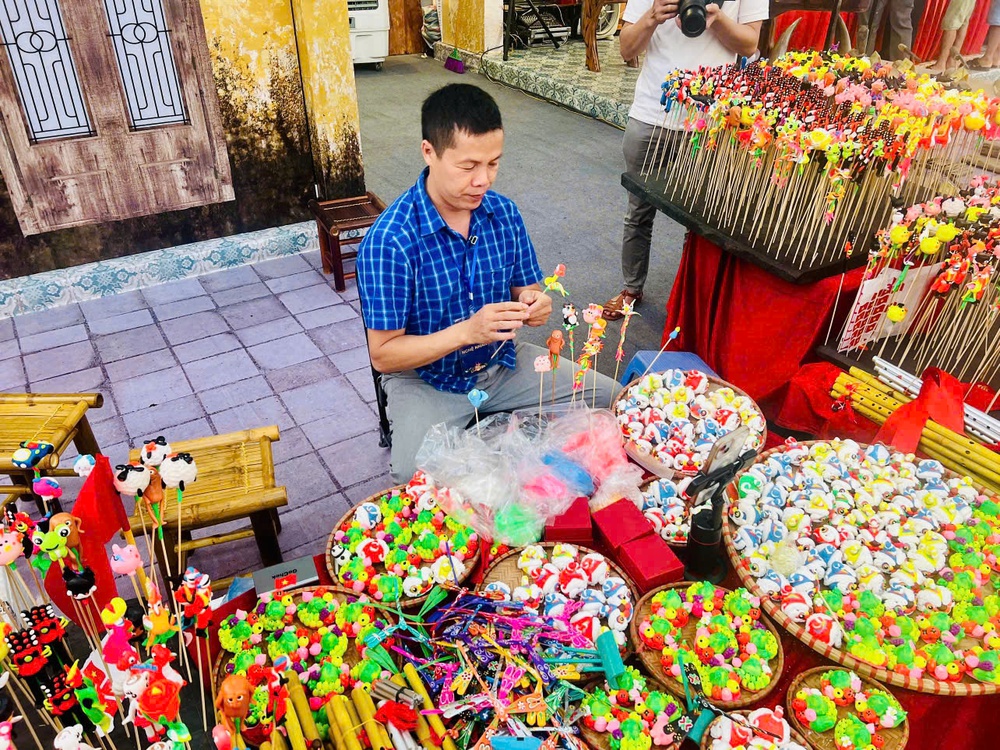 Không gian “Truyền thống và Sáng tạo Hà Nội 2025”: Nơi hội tụ tinh hoa Thủ đô xưa và nay - Ảnh 4.