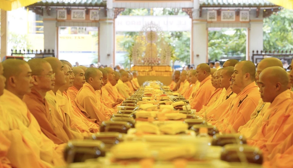 Lễ Vu Lan báo hiếu ở Cố đô Huế - Ảnh 5.