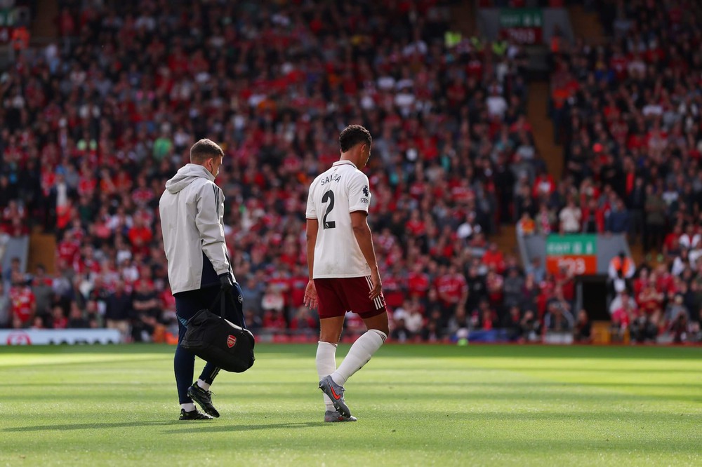 Arsenal lo sốt vó vì chấn thương - Ảnh 1.
