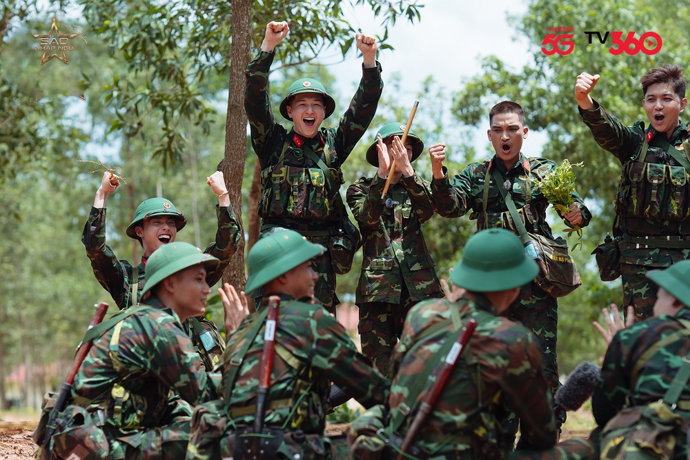 Bình An và khoảnh khắc đặc biệt với “Lữ đoàn 113 anh hùng” - Ảnh 4.