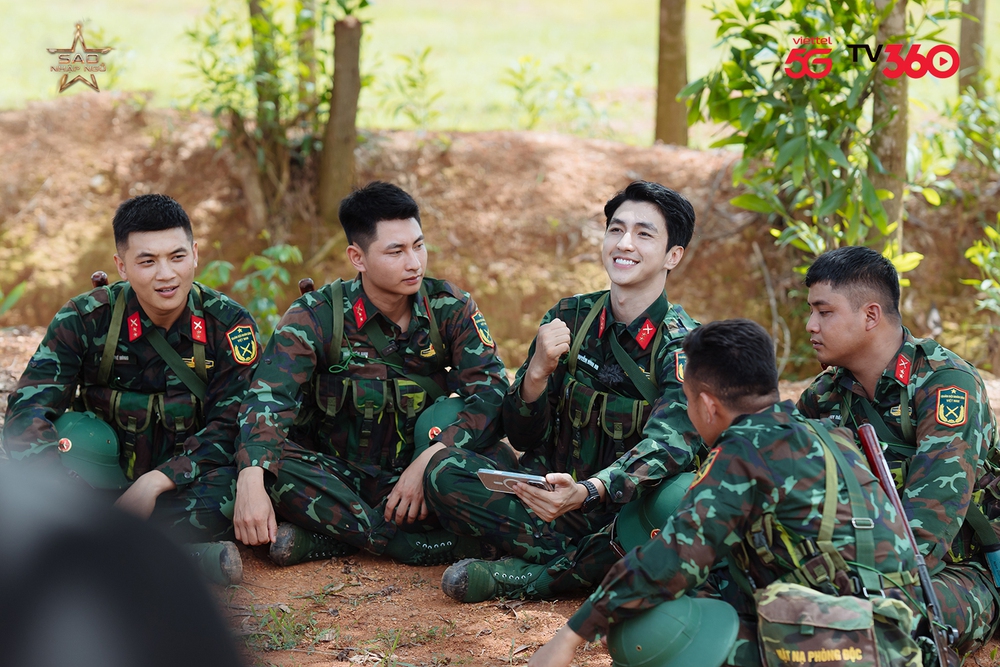 Bình An và khoảnh khắc đặc biệt với “Lữ đoàn 113 anh hùng” - Ảnh 7.