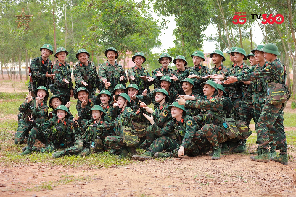 Bình An và khoảnh khắc đặc biệt với “Lữ đoàn 113 anh hùng” - Ảnh 1.