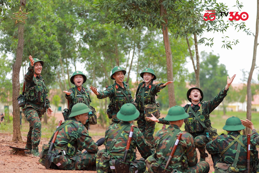 Bình An và khoảnh khắc đặc biệt với “Lữ đoàn 113 anh hùng” - Ảnh 2.