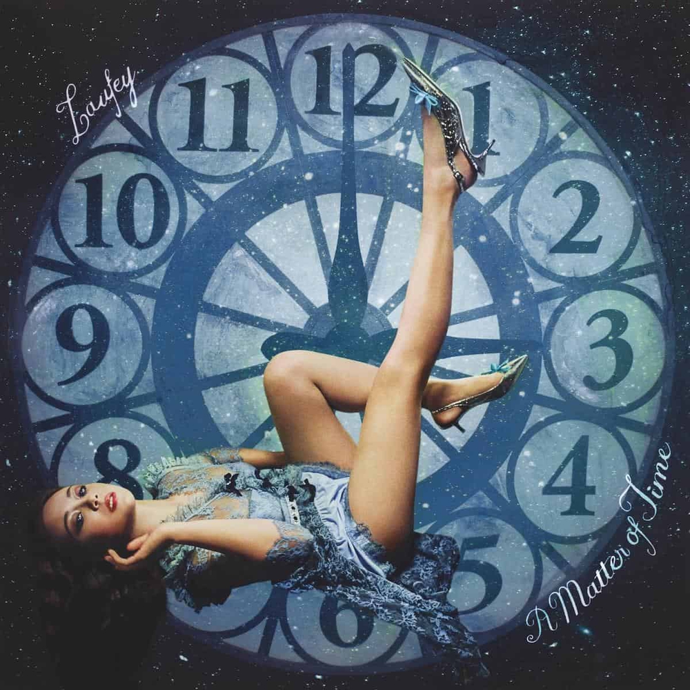 Album &quot;A Matter of Time&quot;: Laufey - một Taylor Swift của nhạc jazz - Ảnh 1.