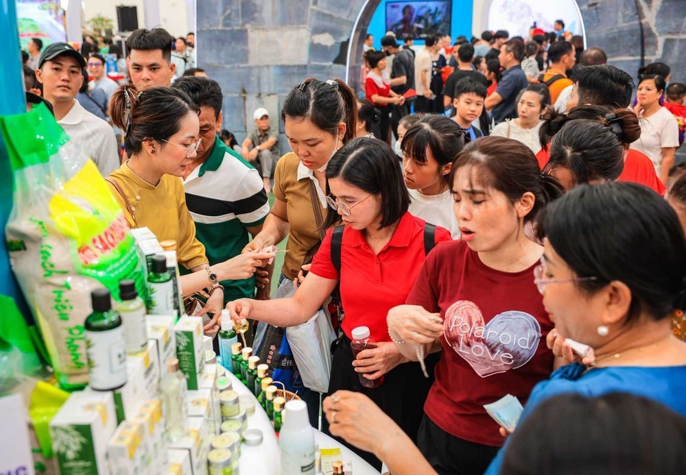Triển lãm thành tựu đất nước: Du lịch các tỉnh, thành phố qua 34 gian trưng bày đặc sắc, độc đáo - Ảnh 11.