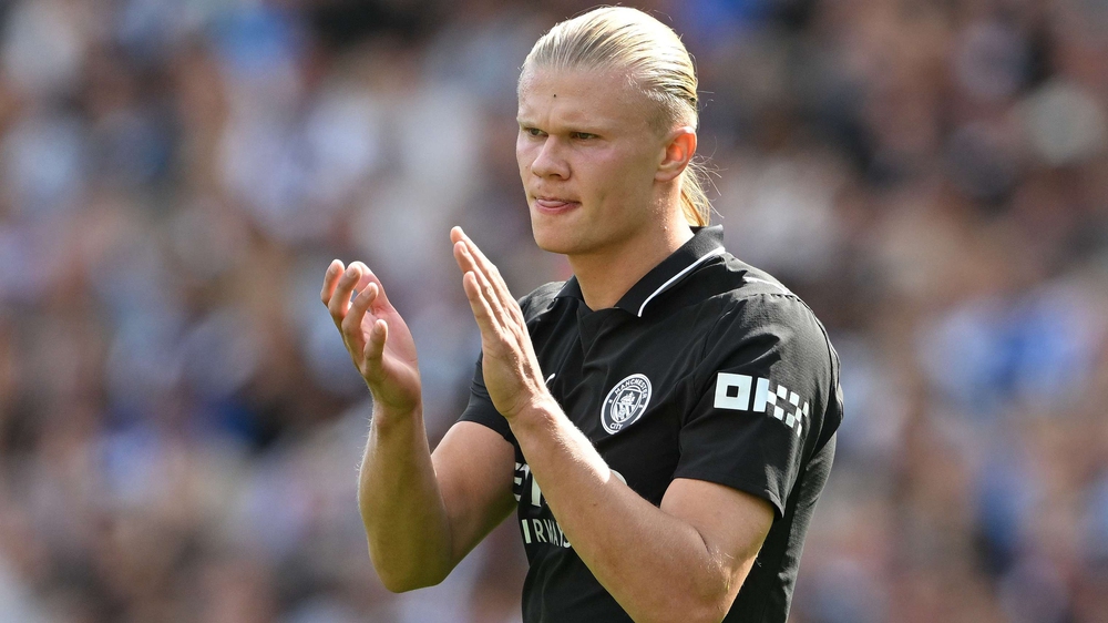 Lương cầu thủ Premier League tăng như thế nào? - Ảnh 1.