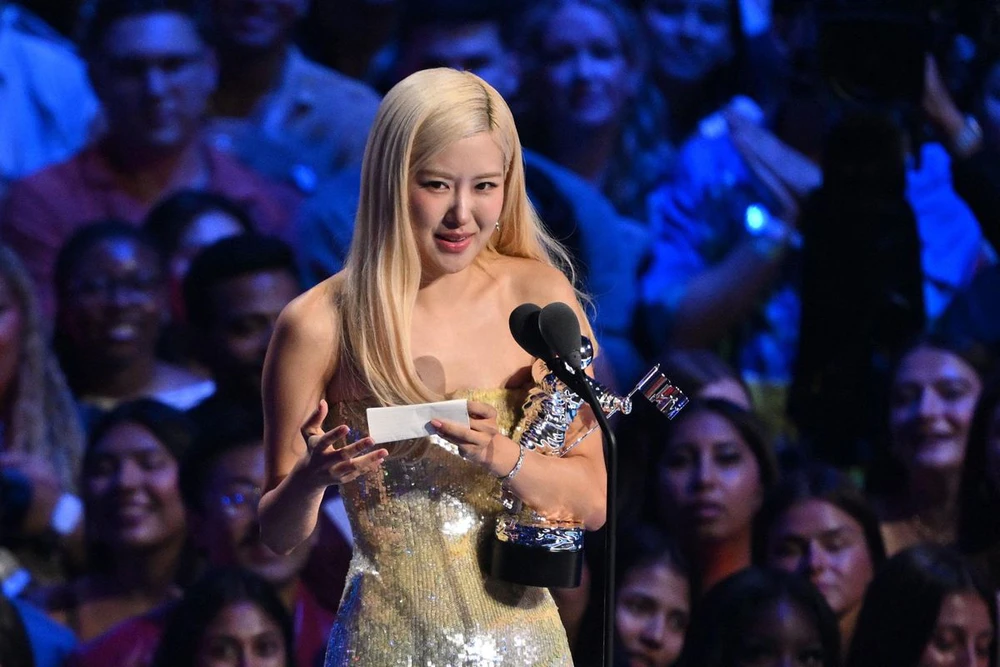 Rosé - Hành trình làm nên lịch sử với Giải &quot;Ca khúc của Năm&quot; tại MTV VMAs 2025 - Ảnh 1.