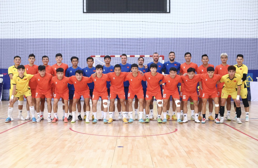 Tin nóng bóng đá Việt Nam hôm nay 9/9: U23 Việt Nam quyết giành ngôi đầu bảng; Giải hạng Nhất quốc gia chỉ còn 1,5 suất thăng hạng - Ảnh 2.