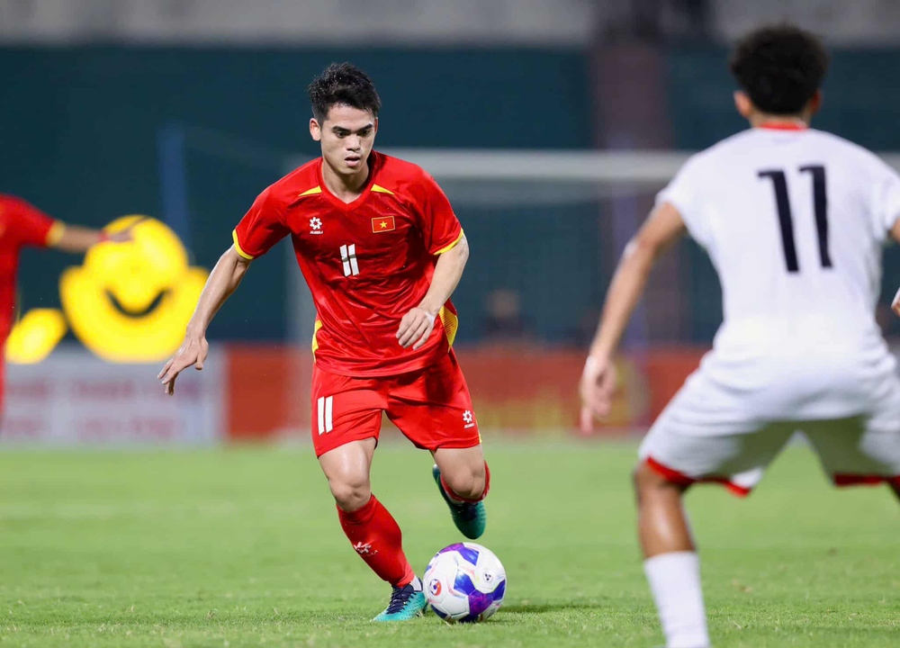 TRỰC TIẾP bóng đá Việt Nam vs Yemen: Hiểu Minh đeo băng đội trưởng U23 Việt Nam - Ảnh 2.