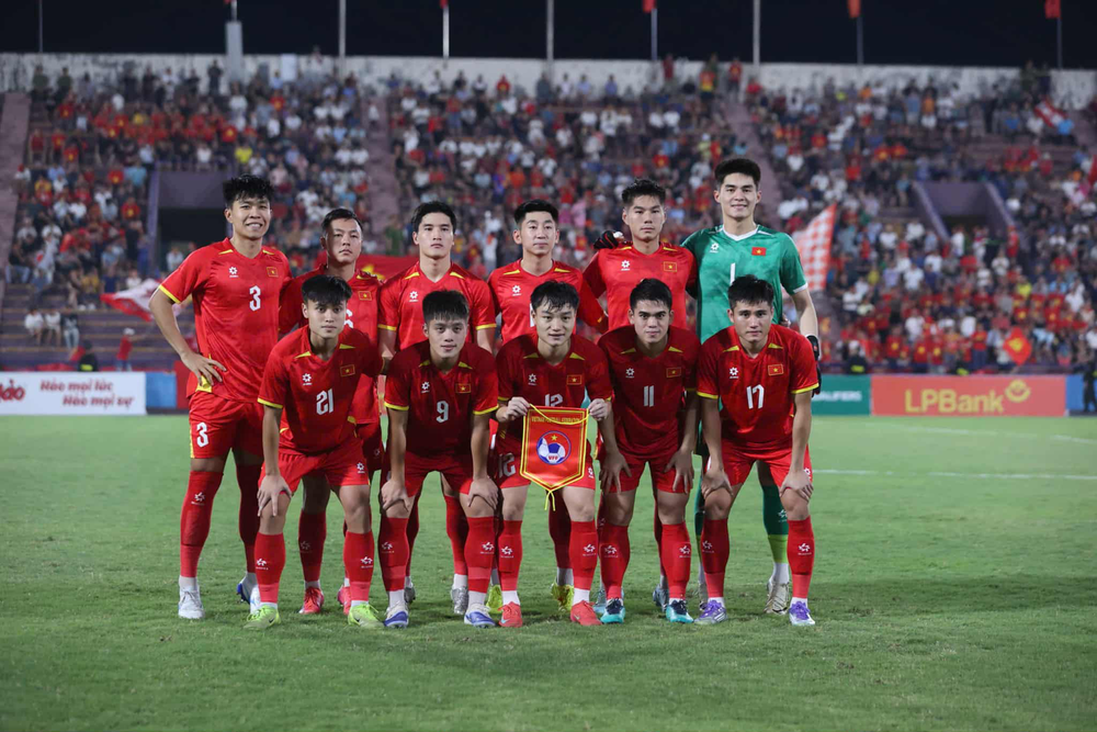 TRỰC TIẾP bóng đá Việt Nam vs Yemen: Hiểu Minh đeo băng đội trưởng U23 Việt Nam - Ảnh 4.