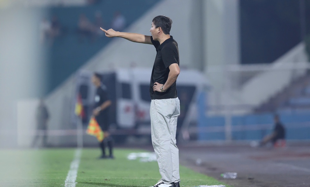 Thanh Nhàn trả lời HLV Kim Sang Sik - Ảnh 3.