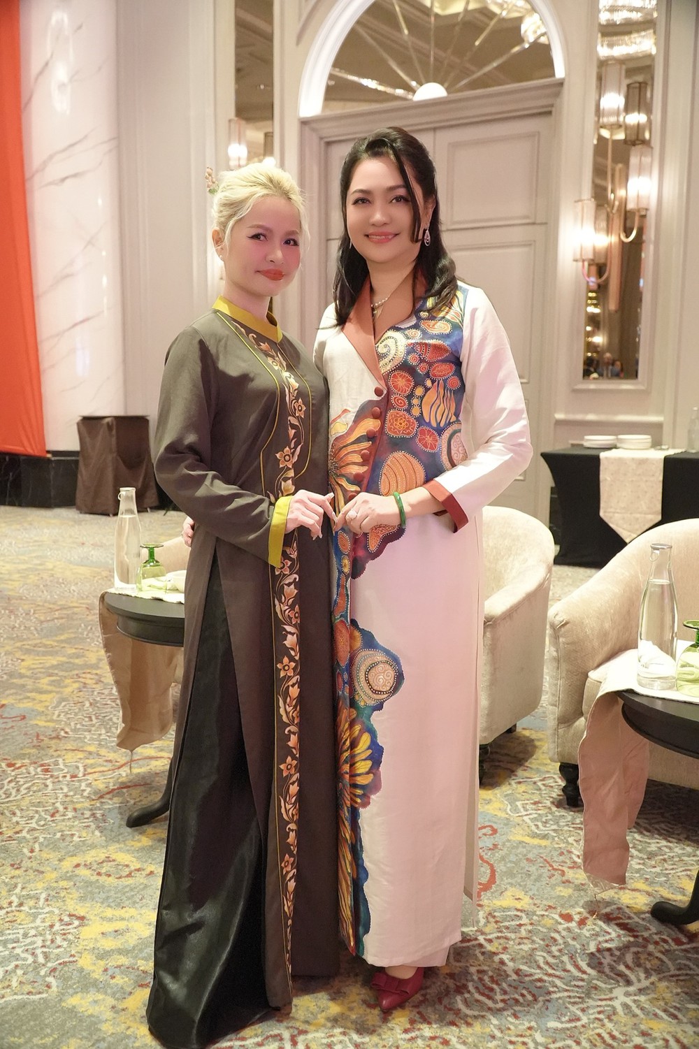 Tuyết Nhi theo đuổi ngành tâm lý sau 20 năm làm chuyên gia trang điểm - Ảnh 1.