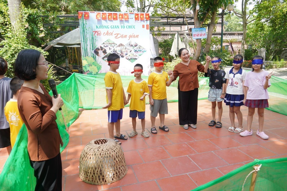 vnapotalbaotangtinhninhbinh-diachigiaoduclichsuvanhoahapdanthehetre8264654-17574001210091966354047.jpg