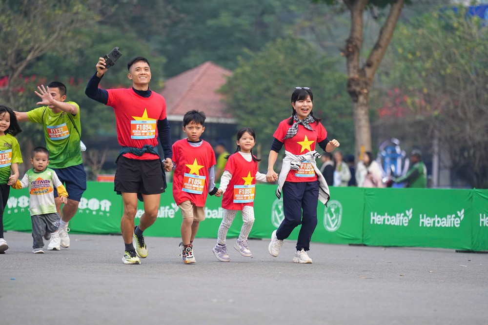 Giải Bán marathon Quốc tế Việt Nam 2026 kết thúc thành công - Ảnh 1.