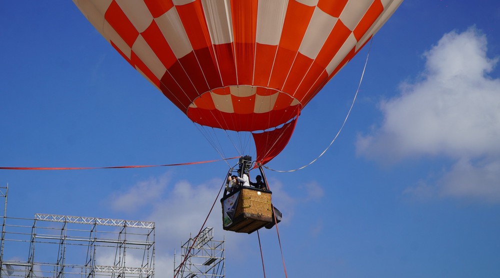 Bầu trời Sa Đéc (Đồng Tháp) đầy màu sắc khinh khí cầu - Ảnh 5.
