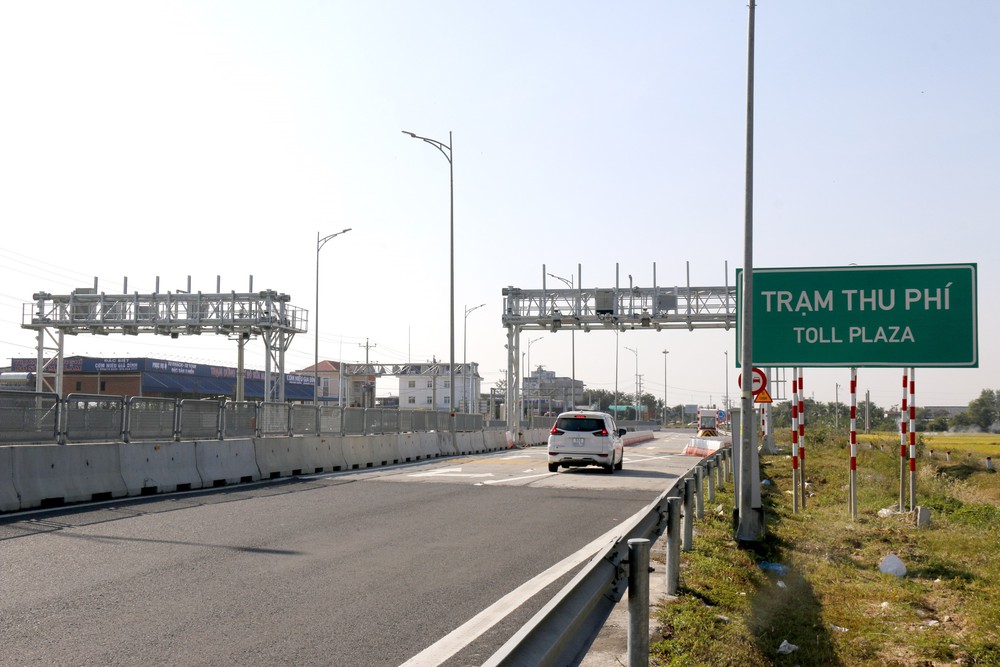 Vận hành thử nghiệm hệ thống giao thông thông minh trên cao tốc Vĩnh Hảo - Phan Thiết (Lâm Đồng) - Ảnh 3.