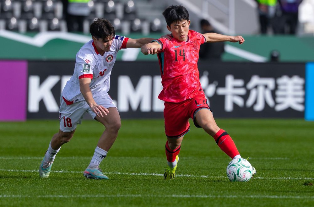 Kết quả VCK U23 châu Á: Hàng thủ mắc sai lầm, Hàn Quốc vẫn lội ngược dòng với 4 bàn thắng - Ảnh 1.