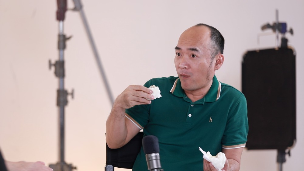 Kể lại màn cầu hôn bằng bánh bao, Thu Trang nhớ lại cảm giác thấy Tiến Luật ‘không an toàn’ - Ảnh 3. Kể lại màn cầu hôn bằng bánh bao, Thu Trang nhớ lại cảm giác thấy Tiến Luật ‘không an toàn’ - Ảnh 3.