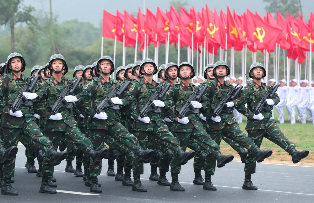 Công bố 12 dấu ấn nổi bật của Thành phố Hồ Chí Minh năm 2025 - Ảnh 2.