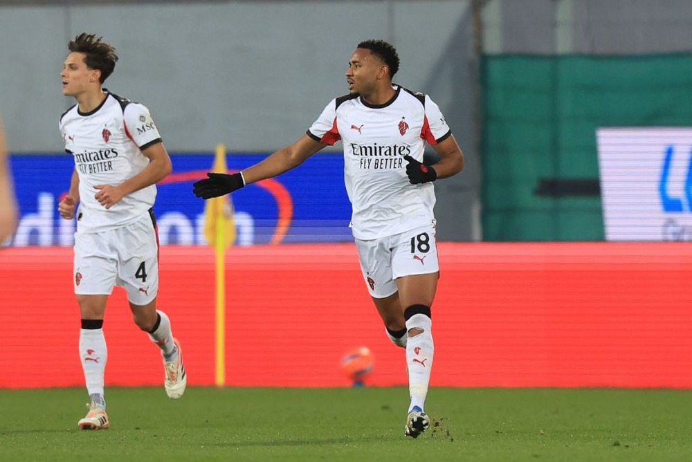 Nkunku giúp Milan thoát thua ở Serie A - Ảnh 1.