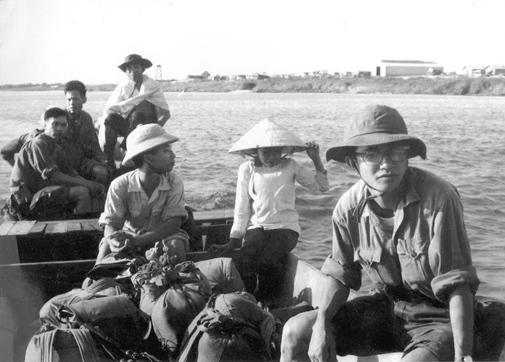 Vĩnh biệt Nhà báo - Chiến sĩ Trương Đức Anh - Ảnh 3. Vĩnh biệt Nhà báo - Chiến sĩ Trương Đức Anh - Ảnh 3.