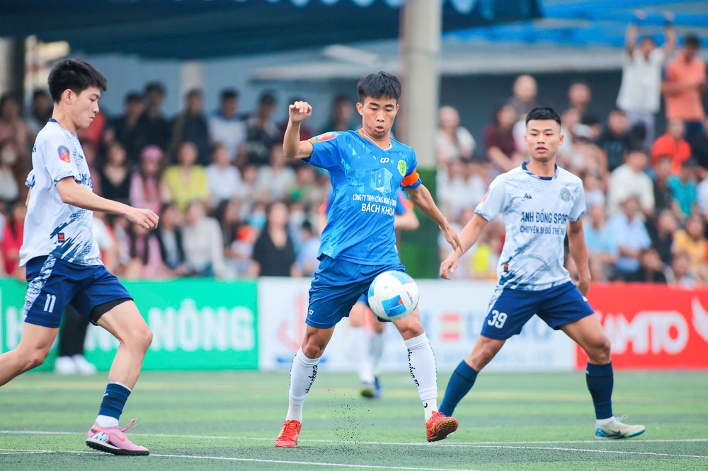 Khép lại mùa giải đậm nghĩa tình xứ Thanh - Ảnh 1.