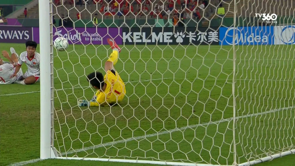 TRỰC TIẾP bóng đá Việt Nam vs Saudi Arabia: Trung Kiên cứu thua (H2, 0-0) - Ảnh 4.