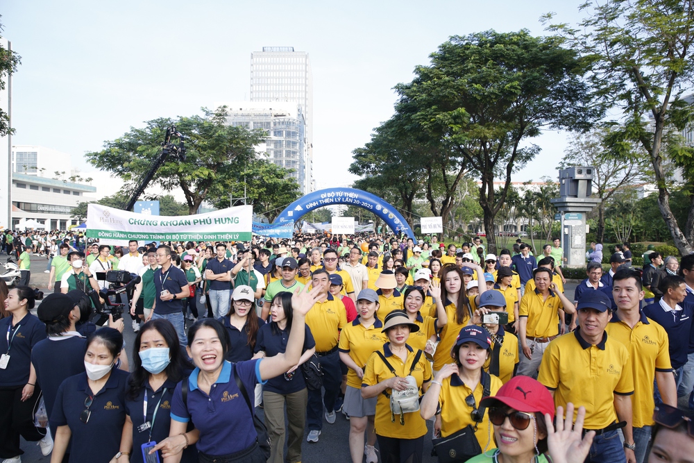 Chương trình đi bộ từ thiện lần 21 tại Phú Mỹ Hưng - Ảnh 1. Chương trình đi bộ từ thiện lần 21 tại Phú Mỹ Hưng - Ảnh 1.