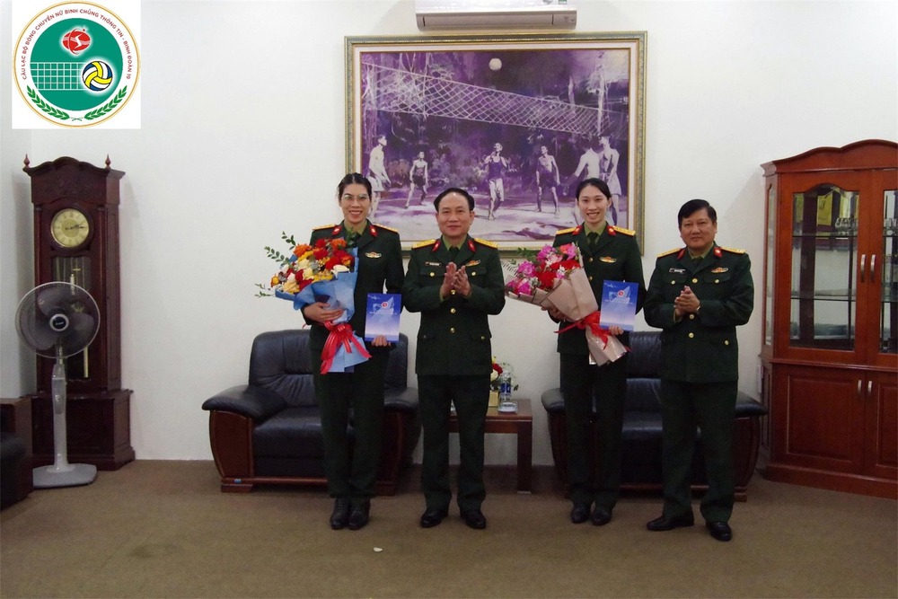 Hai nữ tuyển thủ bóng chuyền Việt Nam nhận vinh dự đặc biệt nhờ thành tích trong học tập - Ảnh 3.