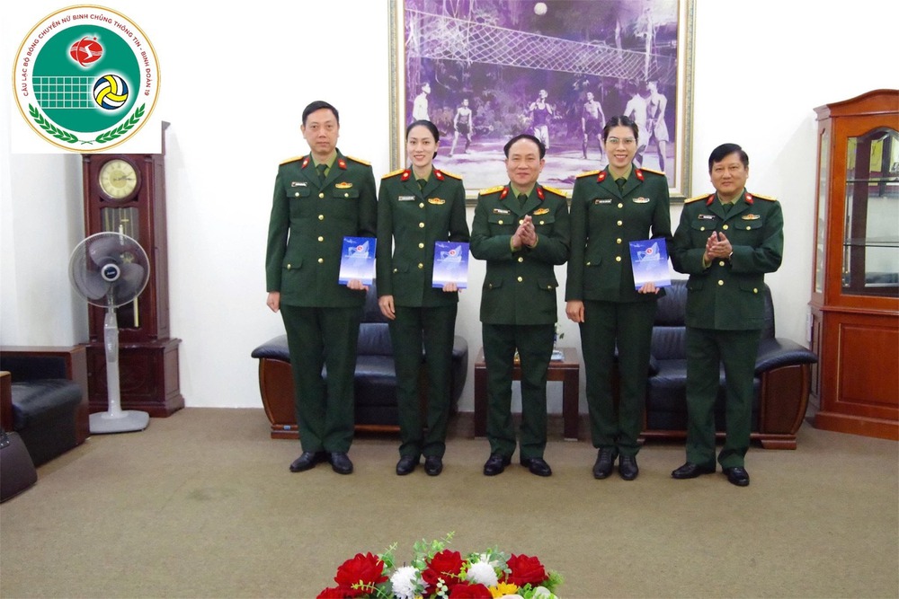 Hai nữ tuyển thủ bóng chuyền Việt Nam nhận vinh dự đặc biệt nhờ thành tích trong học tập - Ảnh 4.