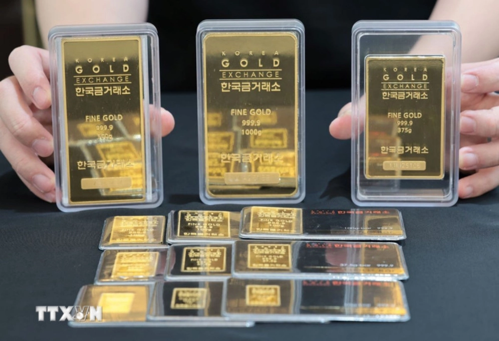 Giá vàng và bạc thế giới đồng loạt tăng kỷ lục - Ảnh 1.