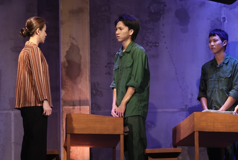 Khóc - cười cùng "Quân khu Nam Đồng" trên sân khấu - Ảnh 2.