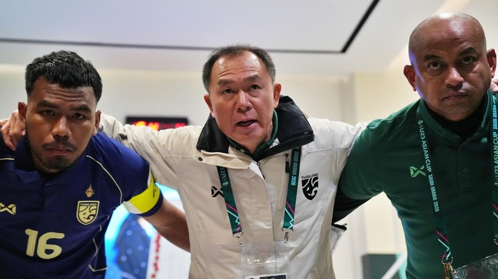 HLV U23 Thái Lan tuyên bố mạnh mẽ trước trận 'chung kết' với Trung Quốc ở giải châu Á - Ảnh 1.