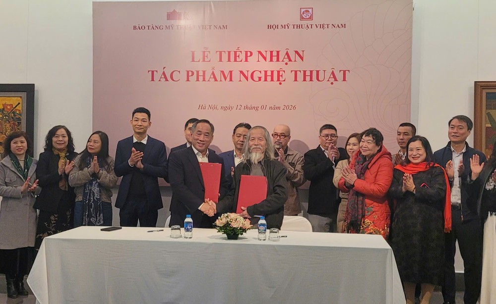 Bảo tàng Mỹ thuật Việt Nam tiếp nhận gần 1.000 tác phẩm nghệ thuật - Ảnh 1.