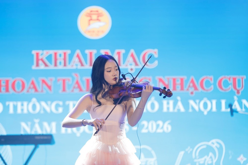 Liên hoan tài năng nhạc cụ học sinh phổ thông TP Hà Nội lần thứ nhất năm học 2025 - 2026 - Ảnh 7.