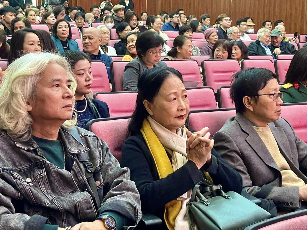 Khai mạc Chương trình chiếu phim chào mừng Đại hội đại biểu toàn quốc lần thứ XIV của Đảng - Ảnh 6.