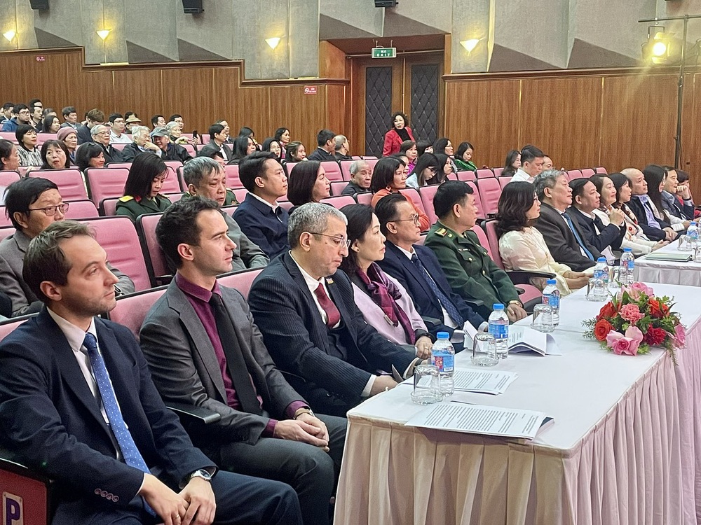 Khai mạc Chương trình chiếu phim chào mừng Đại hội đại biểu toàn quốc lần thứ XIV của Đảng - Ảnh 3.