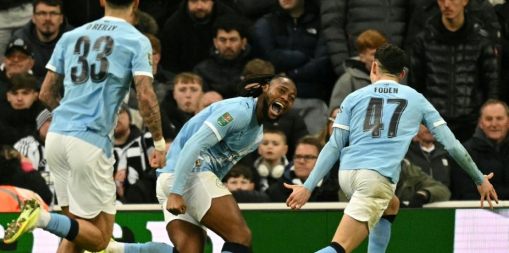 “Tứ quái” gây bão của Pep Guardiola - Ảnh 1.