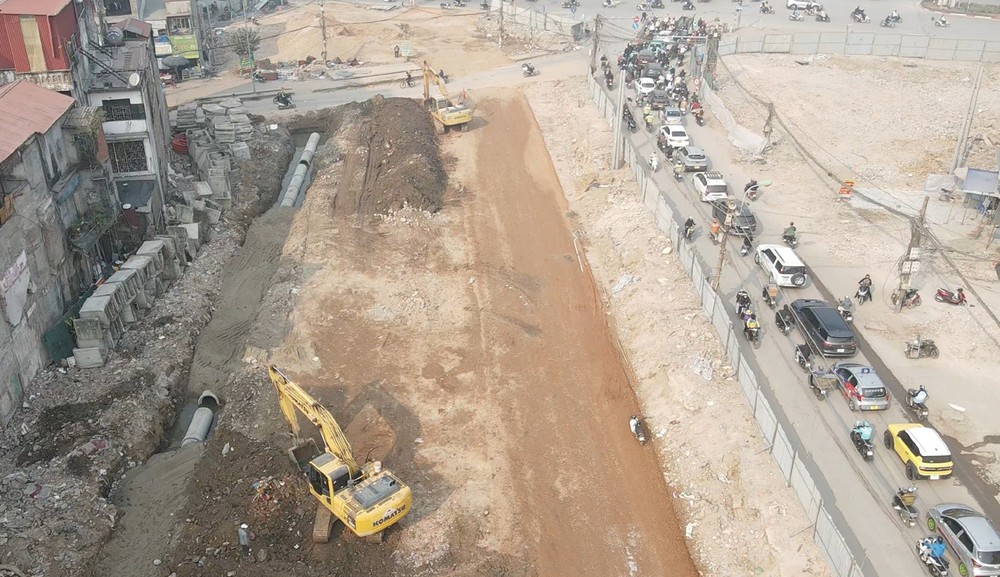 Hà Nội thông xe kỹ thuật đường Vành đai 1, đoạn Hoàng Cầu - Voi Phục - Ảnh 4.