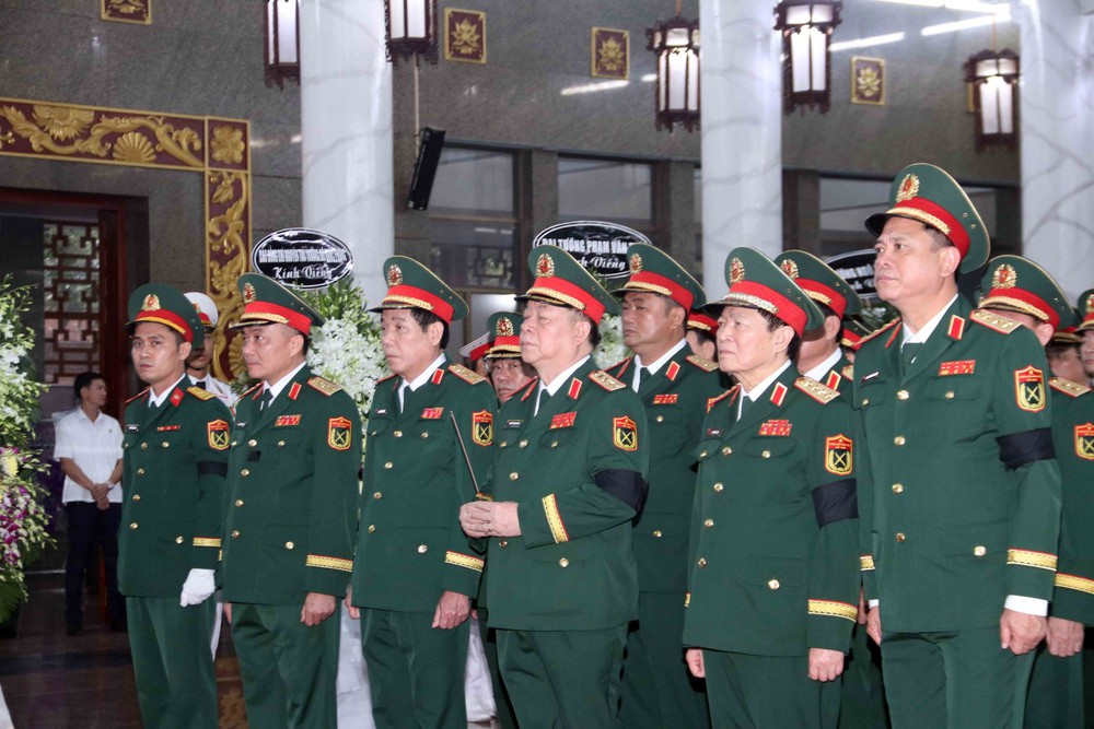 Lễ tang cấp nhà nước Đại tướng, Anh hùng lực lượng vũ trang nhân dân Lê Văn Dũng - Ảnh 6.