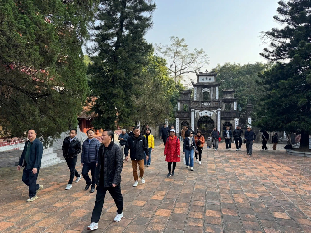 Lễ hội Du lịch Chùa Hương 2026: Lắp camera AI giám sát, đi đò bằng mã QR - Ảnh 2.