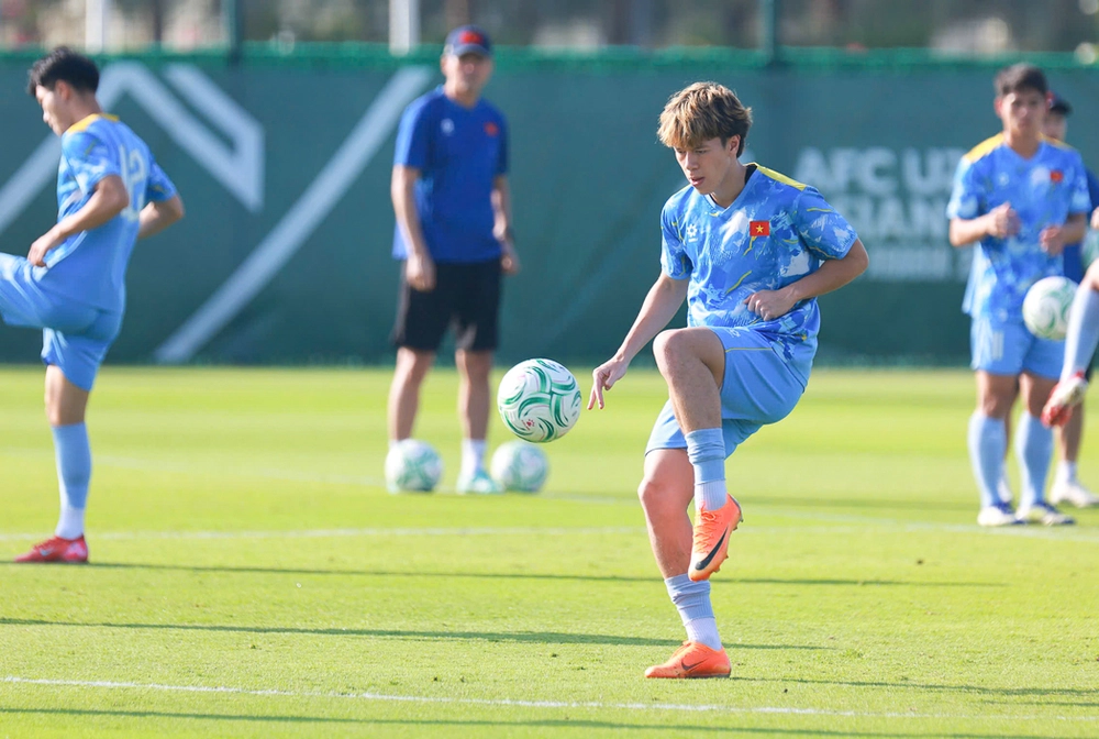 Viktor Le: ‘U23 Việt Nam muốn thắng UAE trong 90 phút’ - Ảnh 1. Viktor Le: ‘U23 Việt Nam muốn thắng UAE trong 90 phút’ - Ảnh 1.