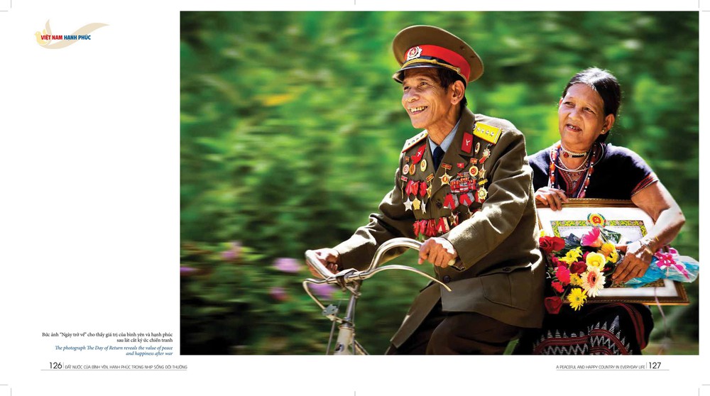 Giới thiệu sách ảnh "Việt Nam hạnh phúc" chào mừng Đại hội XIV của Đảng - Ảnh 7.