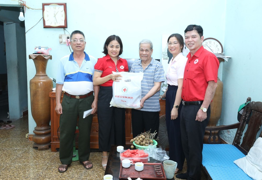 Đại hội XIV của Đảng: Bảo đảm an sinh xã hội gắn với phát triển bền vững - Ảnh 4.