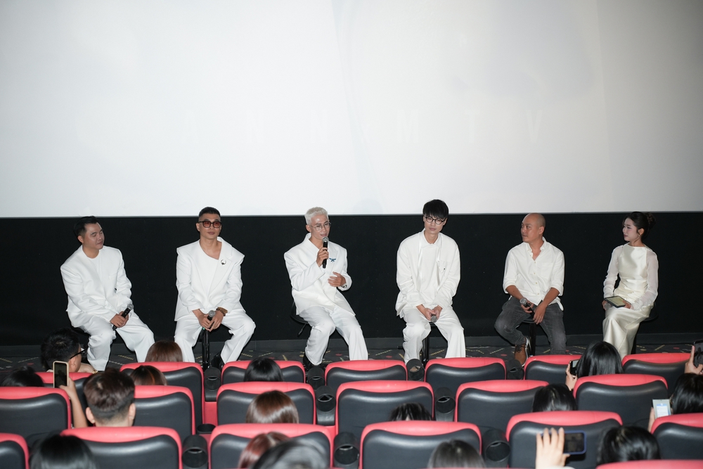 Ca sĩ ảo Ann và MTV lần đầu kết hợp trong MV "Đã có cha rồi" - Ảnh 2.