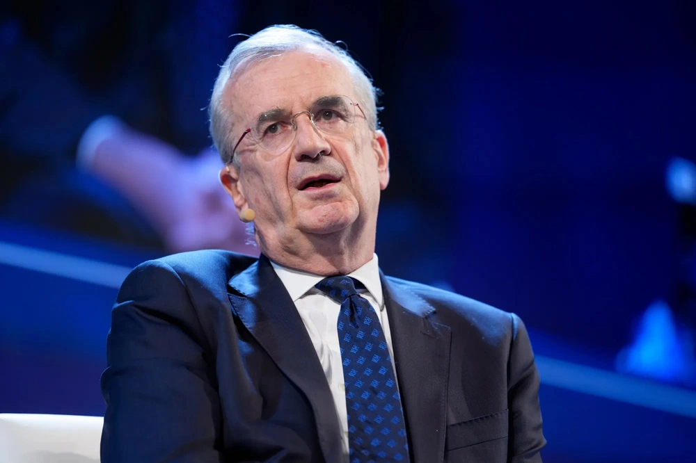 Người Pháp ngày càng nợ nần chồng chất - Ảnh 1.