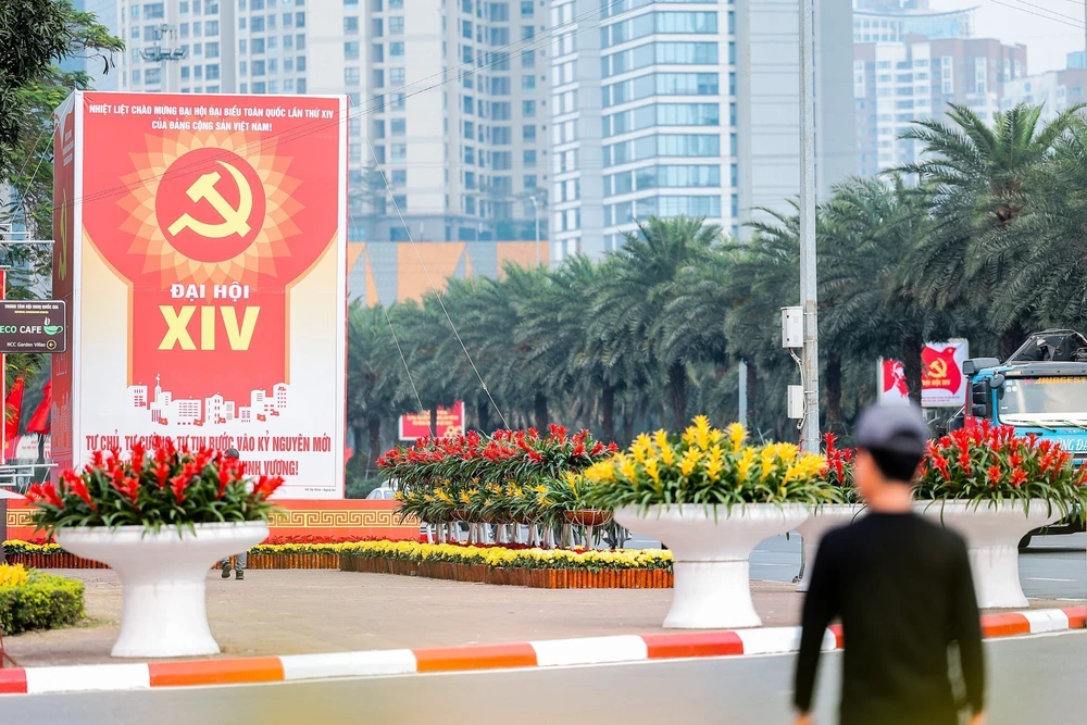 Đại hội XIV của Đảng: Rực rỡ cờ hoa chào mừng Đại hội XIV - Ảnh 3.