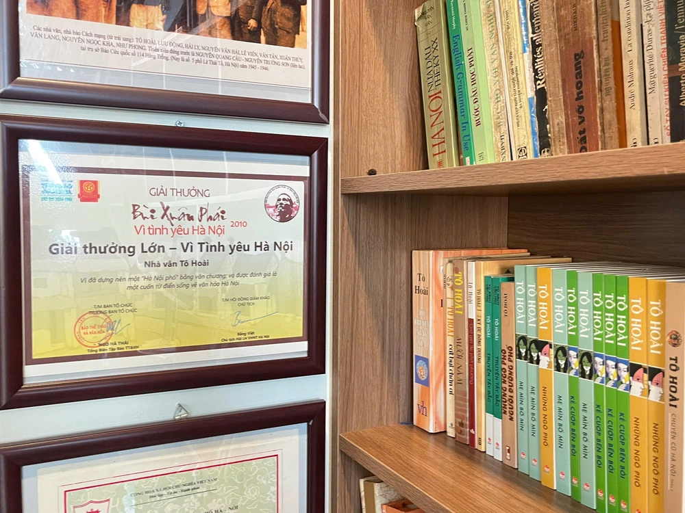 Ra mắt không gian lưu niệm nhà văn Tô Hoài - Ảnh 4.