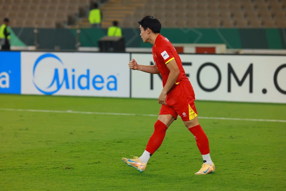 Tin nóng thể thao tối 17/1: Đình Bắc gửi thông điệp sau trận thắng UAE; hơn 200.000 khán giả bị lừa xem trực tiếp U23 Việt Nam - Ảnh 2.