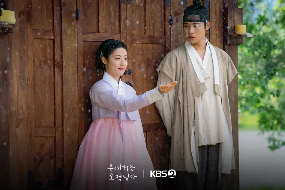 Phim Hàn cổ trang "To My Beloved Thief" áp đảo bảng xếp hạng đầu năm 2026 - Ảnh 2.